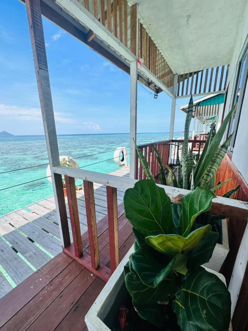 Bihing Angan Water Hotel Semporna
